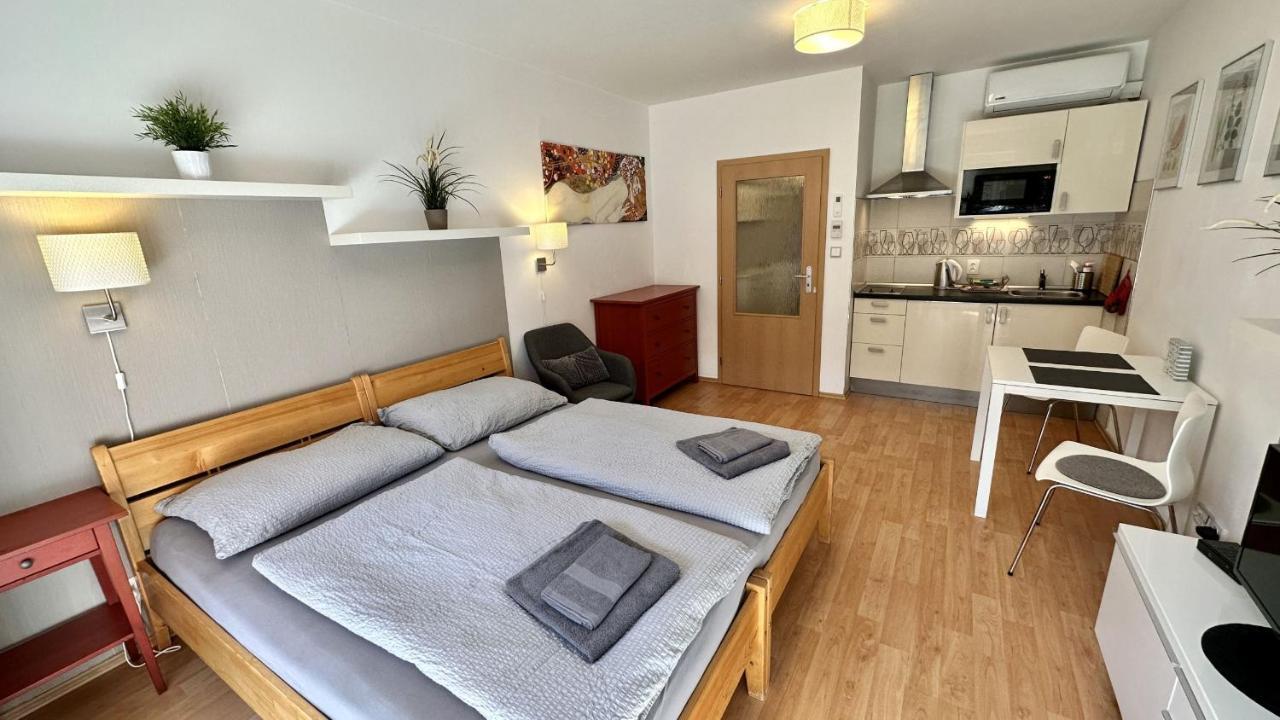 Ubytovani Trebon - Apartmany Rozmberk, Svet A Bastyr ภายนอก รูปภาพ