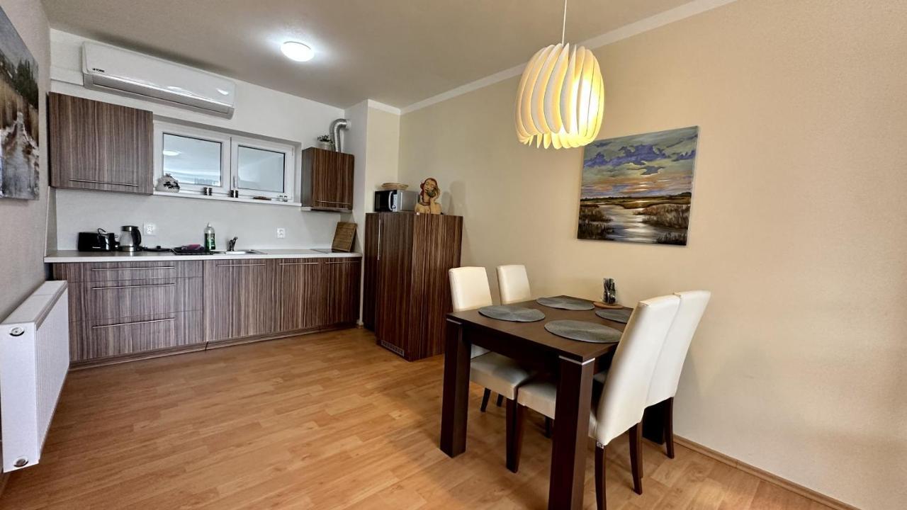 Ubytovani Trebon - Apartmany Rozmberk, Svet A Bastyr ภายนอก รูปภาพ